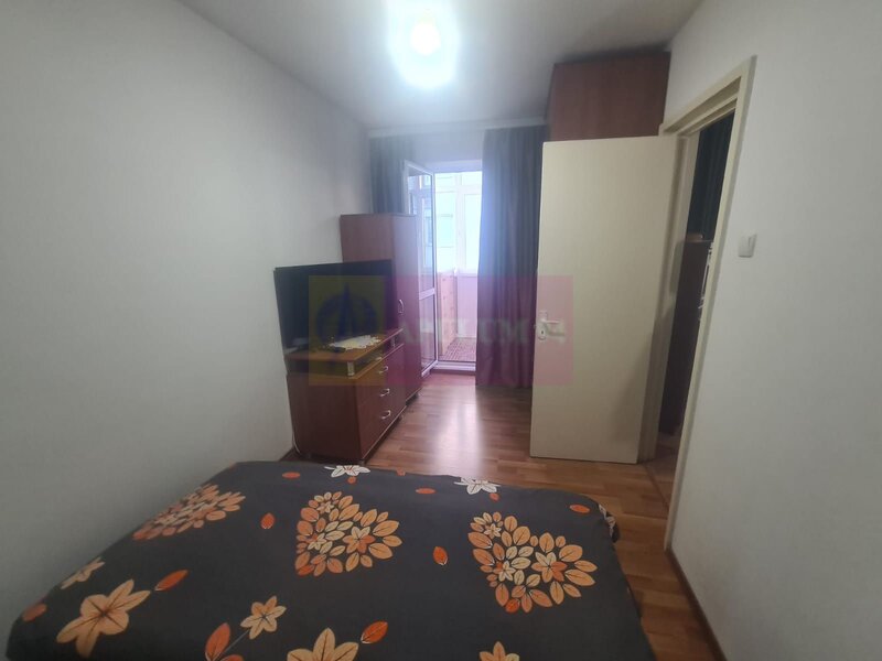 Apartament cu 2 camere de vanzare in Campina - Zona Cuza